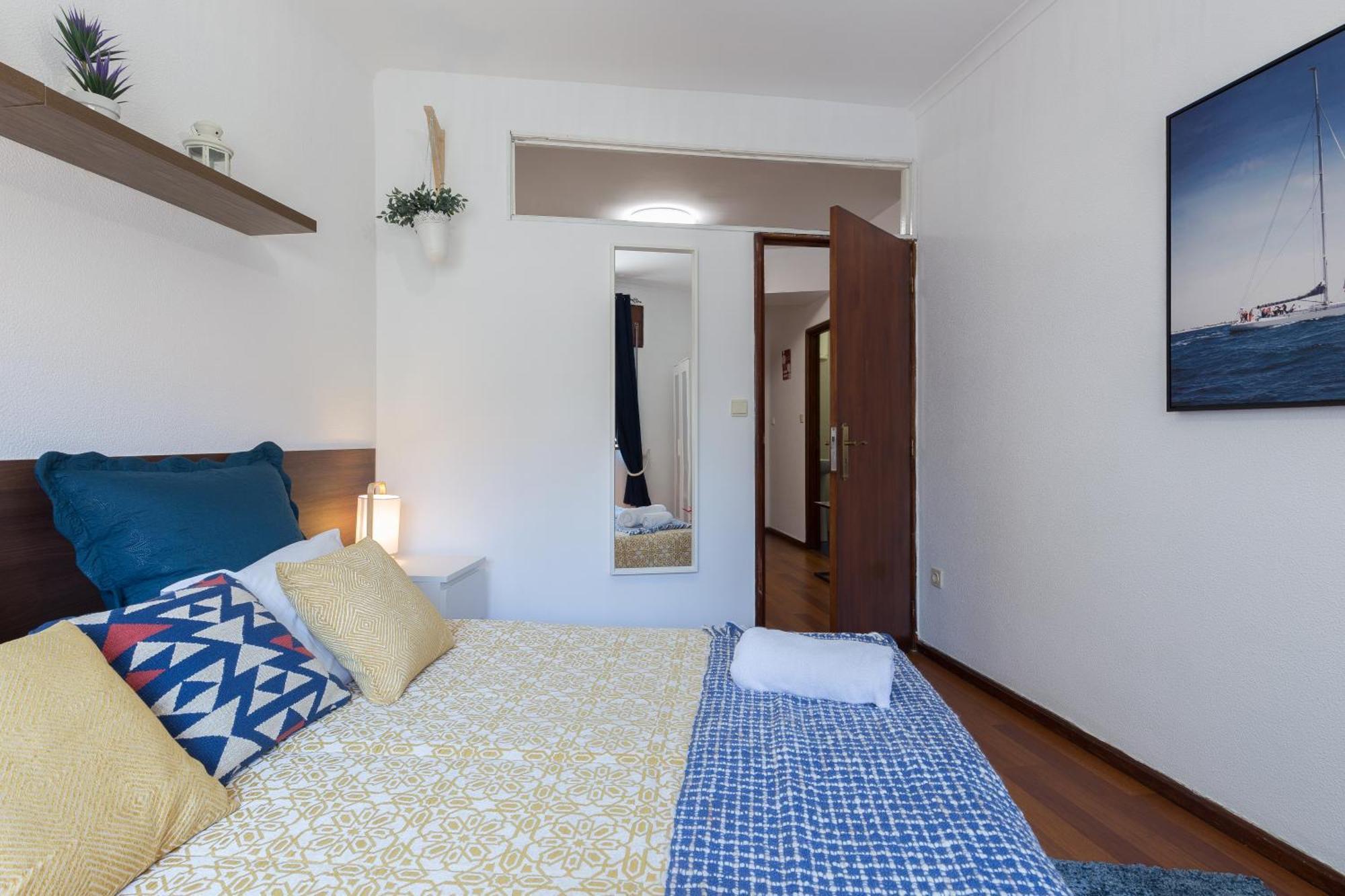 Appartement Host Wise - Comfy Bright Flats With Netflix à OOporto Chambre photo
